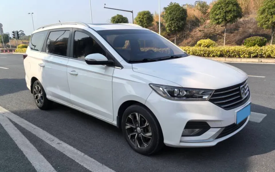 2018 BaoJun 530 1.5T 150HP L4 6MT,autocango,china used car exporter,china ev exporter,chinese used car exporter,chinese used ev exporter