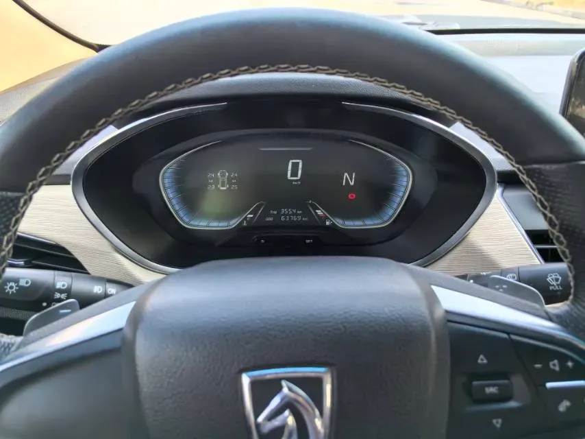 2018 BaoJun 530 1.5T 150HP L4 6MT,autocango,china used car exporter,china ev exporter,chinese used car exporter,chinese used ev exporter