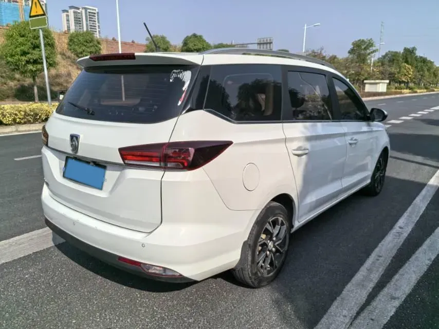 2018 BaoJun 530 1.5T 150HP L4 6MT,autocango,china used car exporter,china ev exporter,chinese used car exporter,chinese used ev exporter