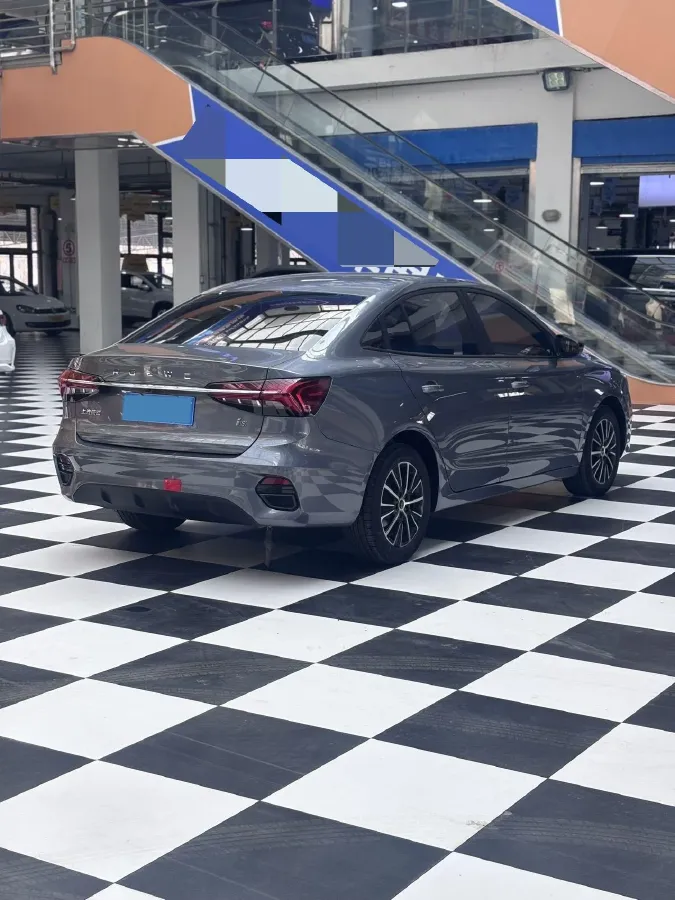 2021 Roewe i5 1.5L 120HP L4 CVT,autocango,china used car exporter,china ev exporter,chinese used car exporter,chinese used ev exporter