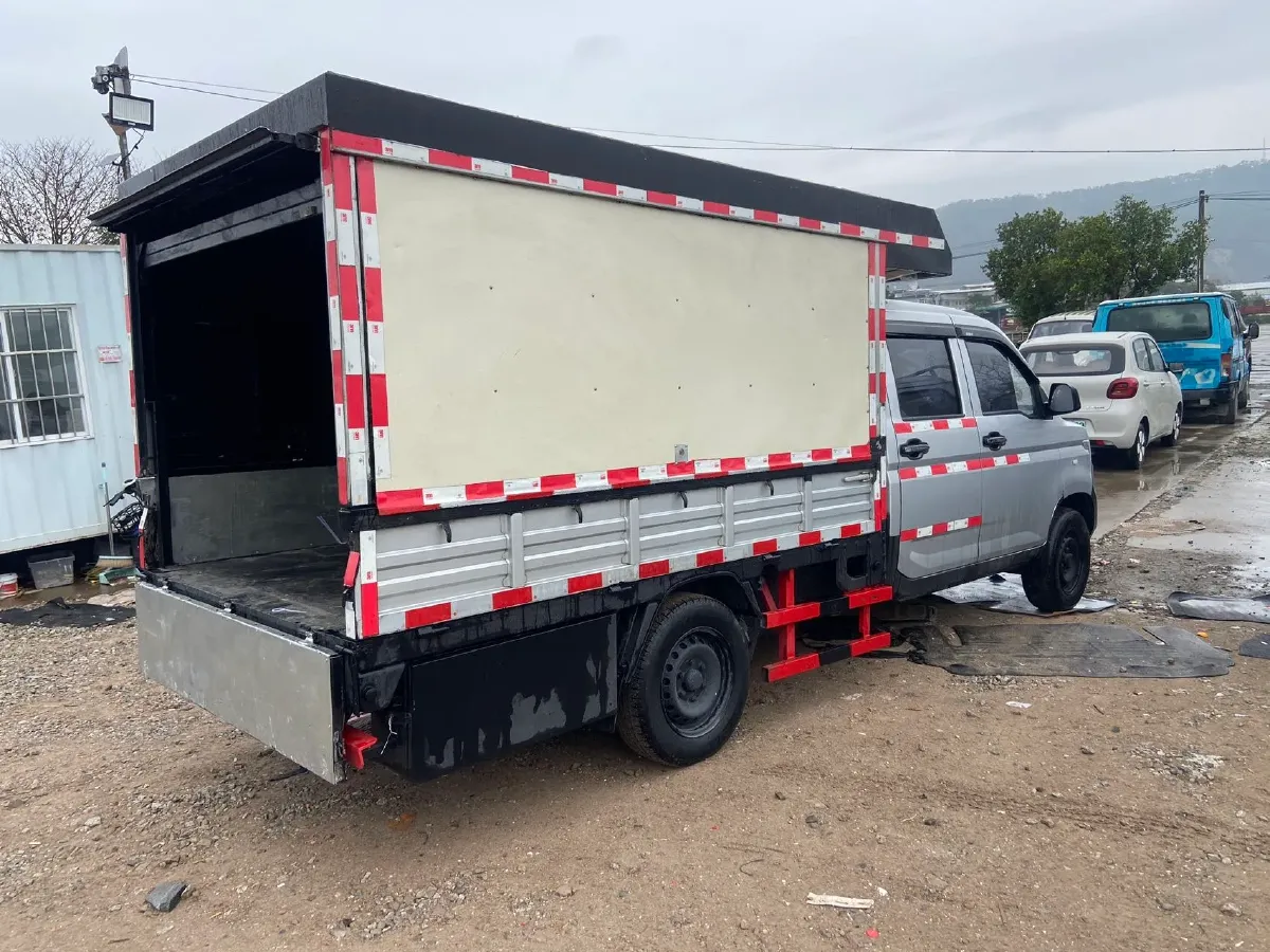 2023 WuLing RongGuang New Truck 2.0L 136HP L4 5MT,autocango,china used car exporter,china ev exporter,chinese used car exporter,chinese used ev exporter