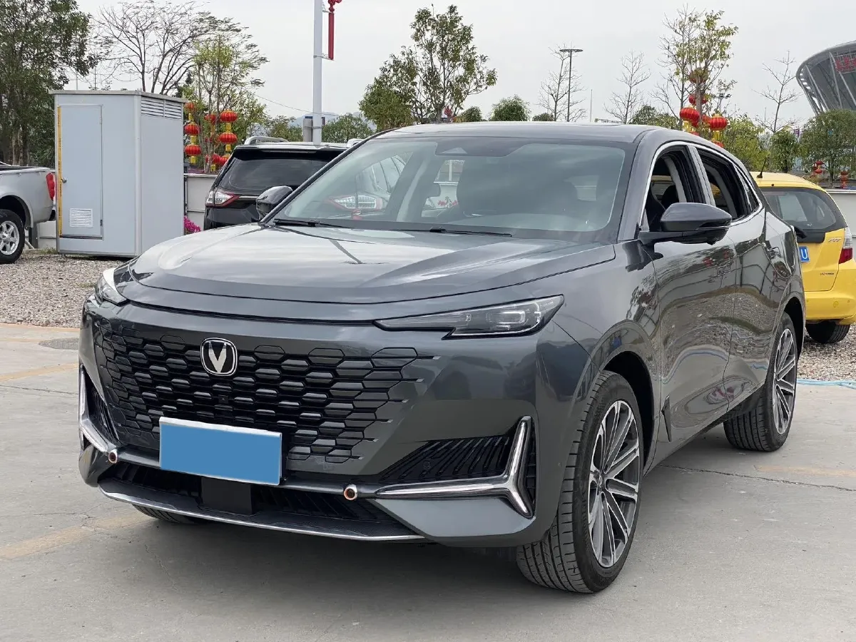 2024 ChangAn UNI-K 2.0T 233HP L4 8AT,autocango,china used car exporter,china ev exporter,chinese used car exporter,chinese used ev exporter