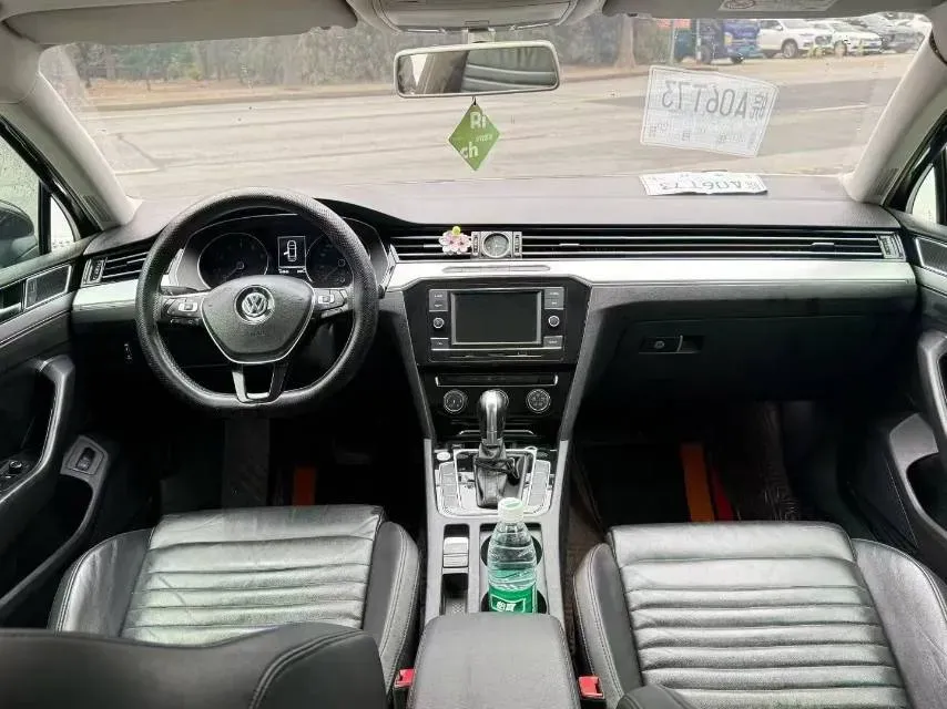 2018 Volkswagen Magotan 1.8T 180HP L4 7DCT,autocango,china used car exporter,china ev exporter,chinese used car exporter,chinese used ev exporter