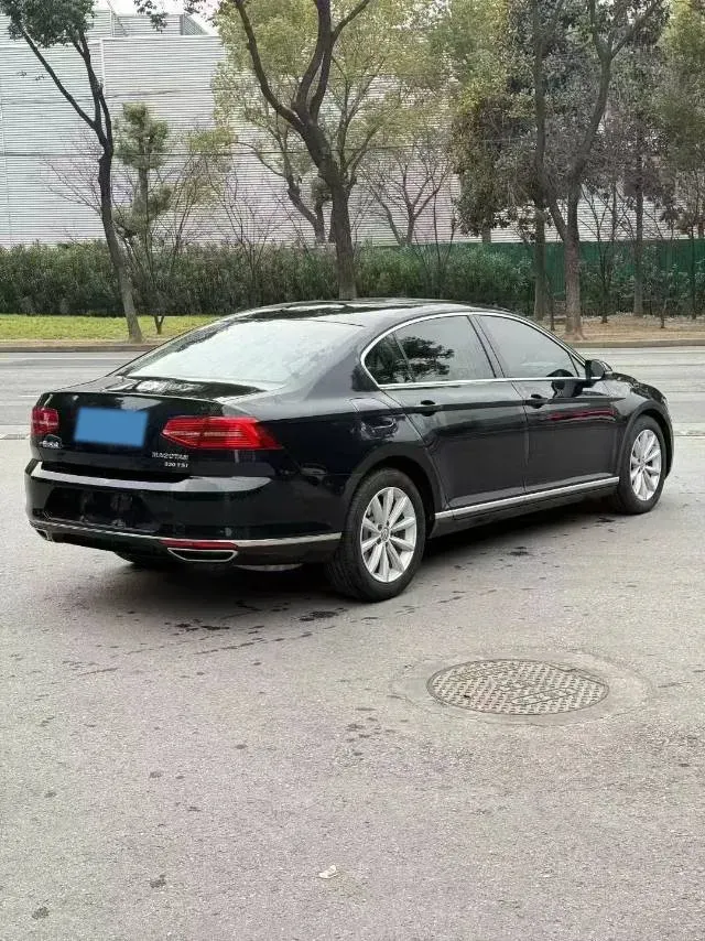 2018 Volkswagen Magotan 1.8T 180HP L4 7DCT,autocango,china used car exporter,china ev exporter,chinese used car exporter,chinese used ev exporter