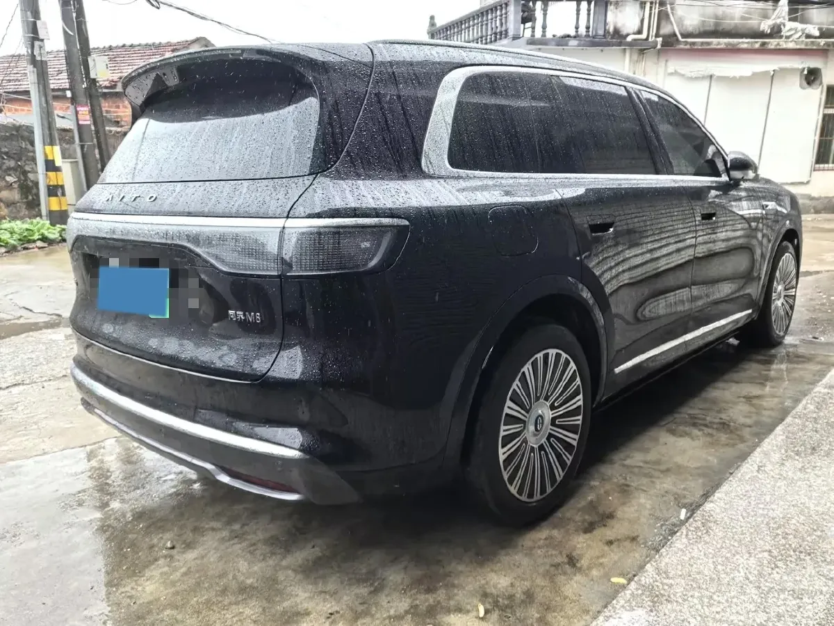 2025 AITO AITO M8 REEV 160HP REEV 53.4KWH,autocango,china used car exporter,china ev exporter,chinese used car exporter,chinese used ev exporter