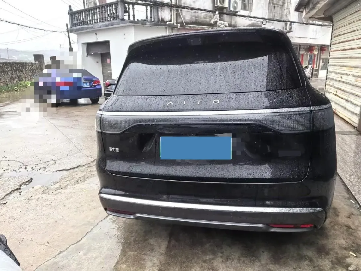 2025 AITO AITO M8 REEV 160HP REEV 53.4KWH,autocango,china used car exporter,china ev exporter,chinese used car exporter,chinese used ev exporter
