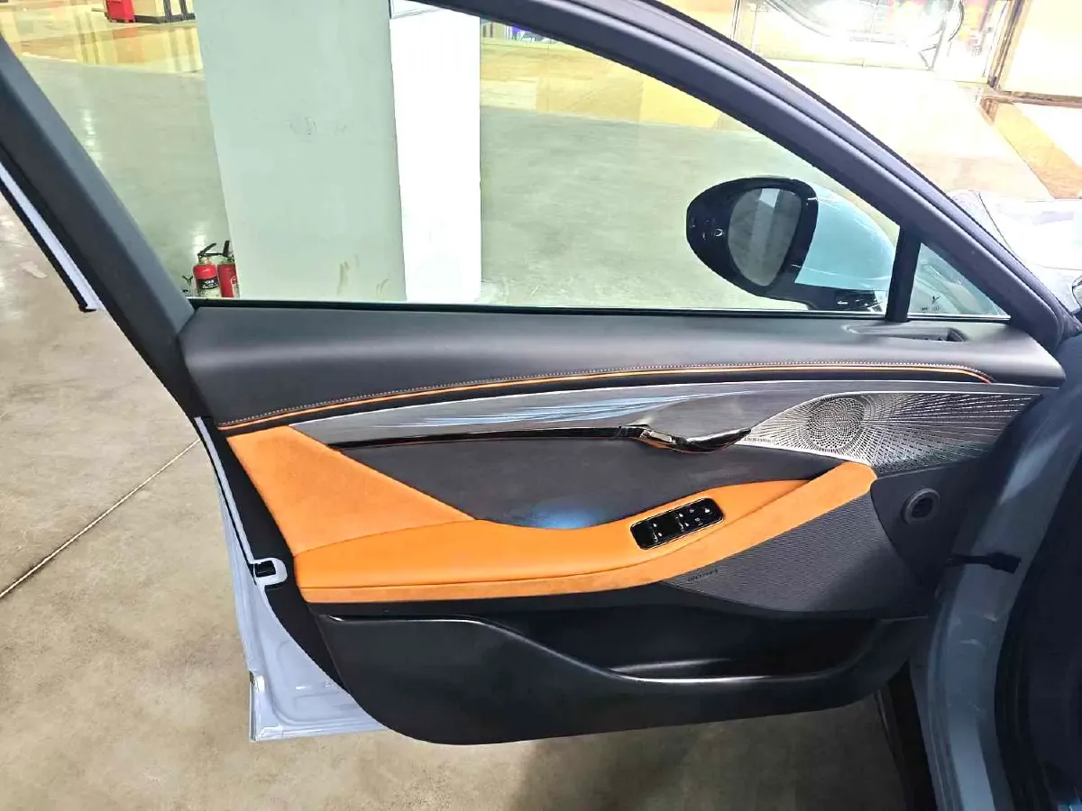 2023 Voyah ZhuiGuang BEV 108.73KWH,autocango,china used car exporter,china ev exporter,chinese used car exporter,chinese used ev exporter