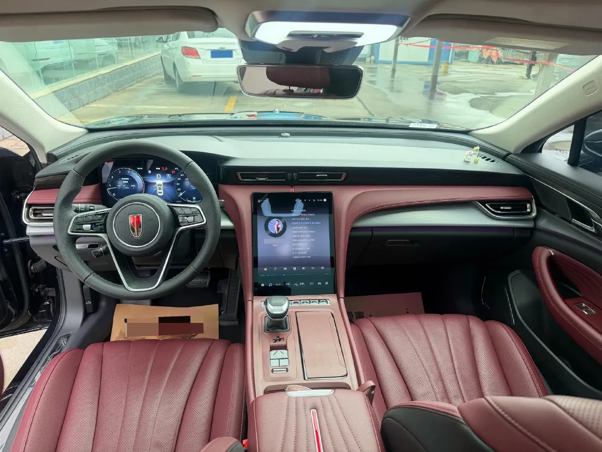 2024 HongQi H5 2.0T 224HP L4 8AT,autocango,china used car exporter,china ev exporter,chinese used car exporter,chinese used ev exporter