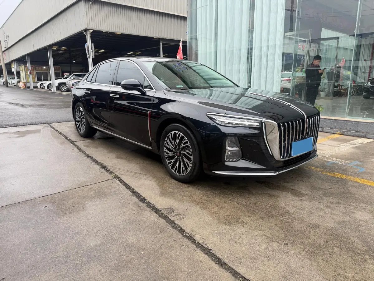 2024 HongQi H5 2.0T 224HP L4 8AT,autocango,china used car exporter,china ev exporter,chinese used car exporter,chinese used ev exporter
