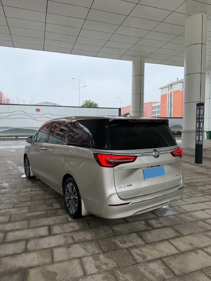 2021 Buick GL8 2.0T 237HP L4 9AT,autocango,china used car exporter,china ev exporter,chinese used car exporter,chinese used ev exporter
