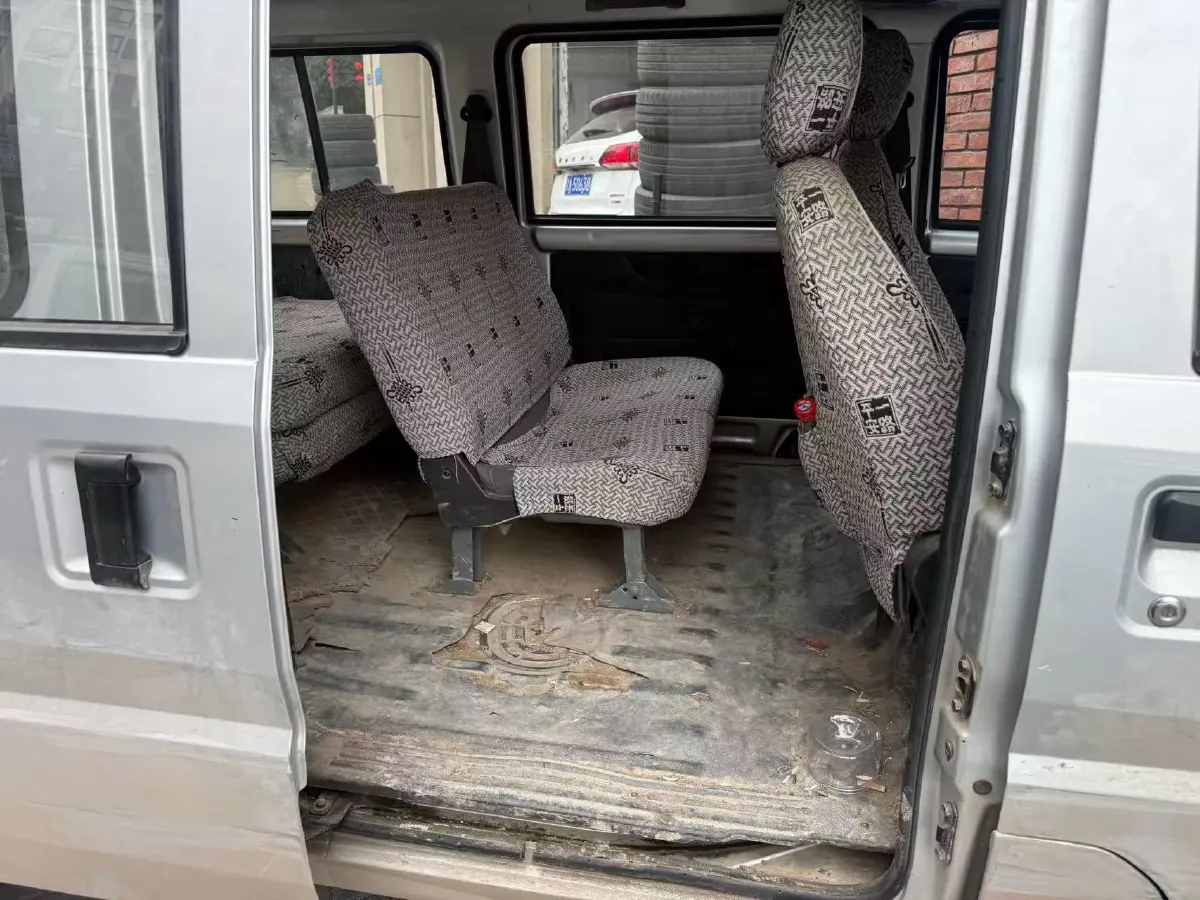 2021 WuLing RongGuang 1.5L 99HP L4 5MT,autocango,china used car exporter,china ev exporter,chinese used car exporter,chinese used ev exporter