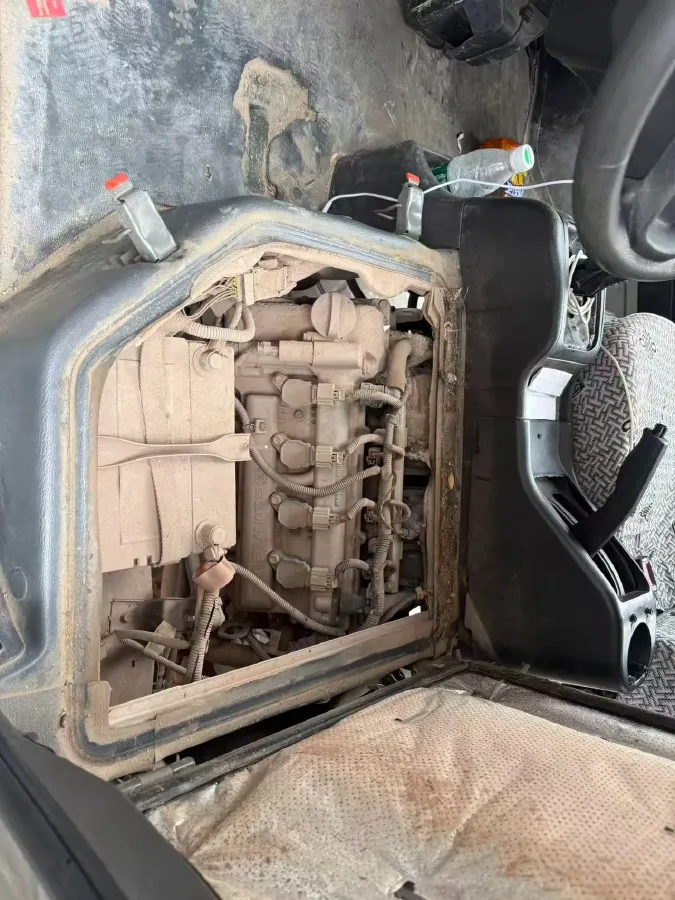 2021 WuLing RongGuang 1.5L 99HP L4 5MT,autocango,china used car exporter,china ev exporter,chinese used car exporter,chinese used ev exporter