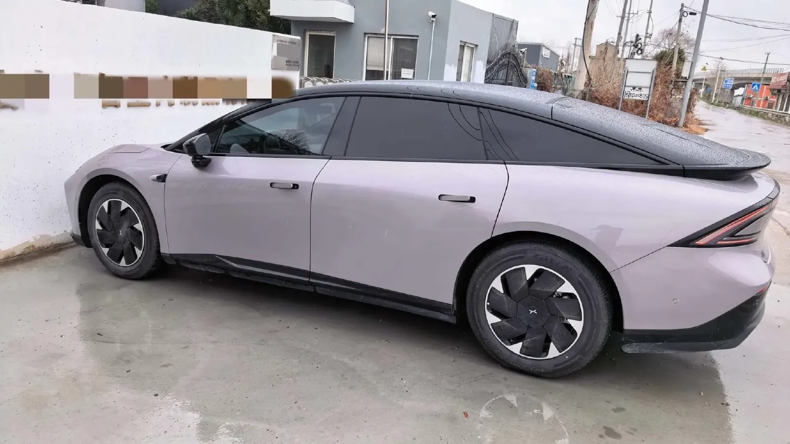 2024 Xpeng P7+ BEV 60.7KWH,autocango,china used car exporter,china ev exporter,chinese used car exporter,chinese used ev exporter