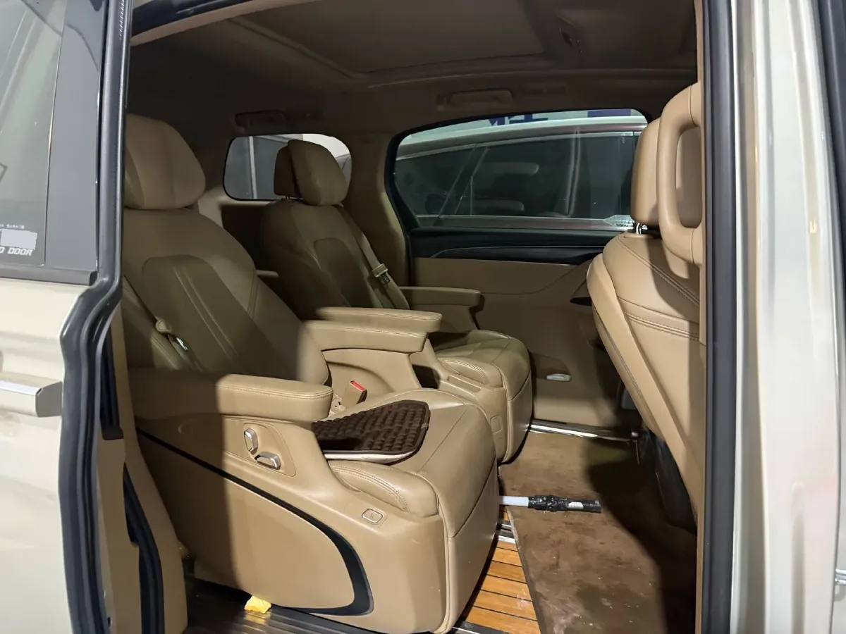 2020 Buick GL8 2.0T 237HP L4 9AT,autocango,china used car exporter,china ev exporter,chinese used car exporter,chinese used ev exporter