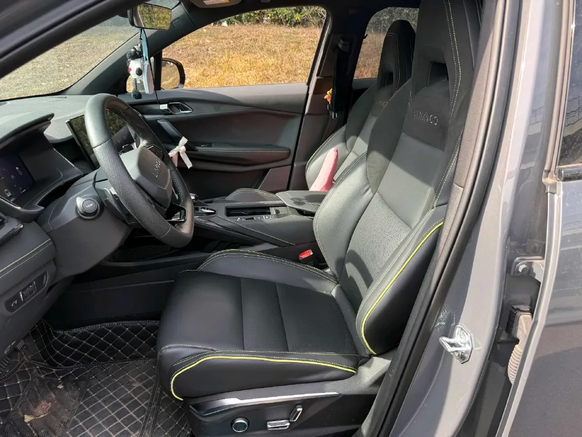 2023 LYNK&CO 06 1.5T 181HP L4 7DCT,autocango,china used car exporter,china ev exporter,chinese used car exporter,chinese used ev exporter