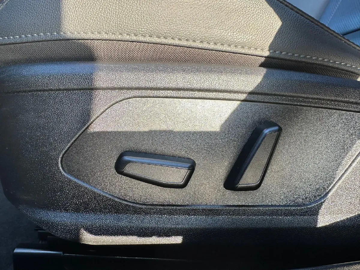 2021 Hyundai Elantra 1.5L 115HP L4 CVT,autocango,china used car exporter,china ev exporter,chinese used car exporter,chinese used ev exporter