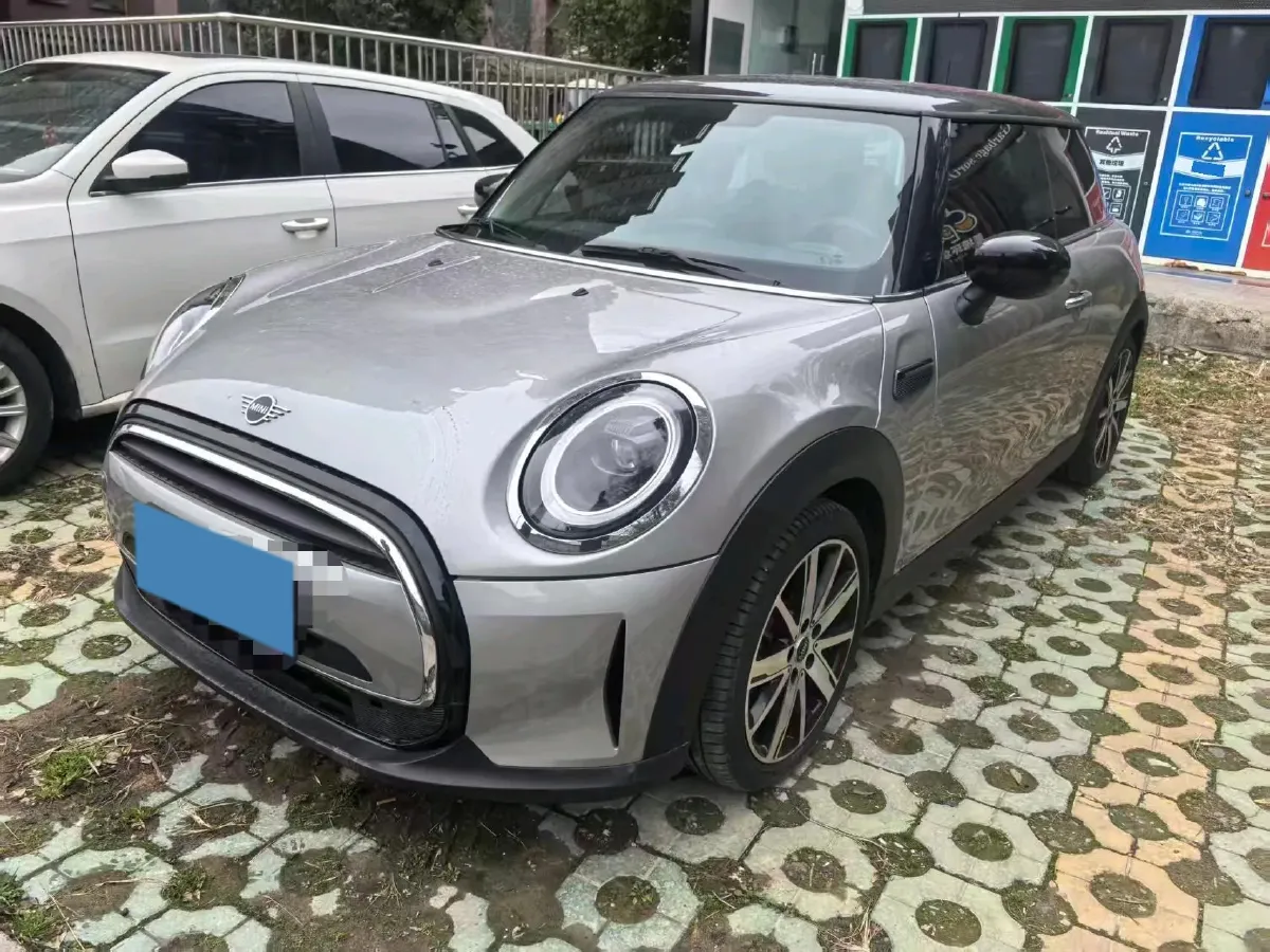 2023 MINI MINI 1.5T 136HP L3 7DCT,autocango,china used car exporter,china ev exporter,chinese used car exporter,chinese used ev exporter