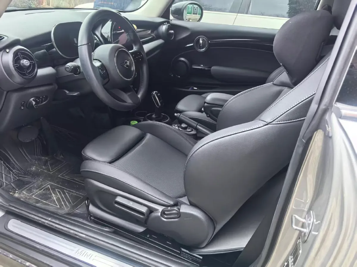 2023 MINI MINI 1.5T 136HP L3 7DCT,autocango,china used car exporter,china ev exporter,chinese used car exporter,chinese used ev exporter