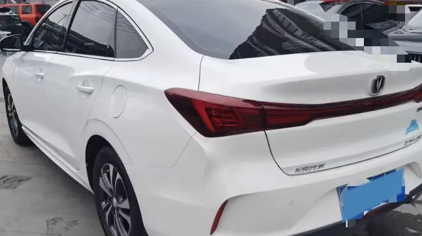 2021 ChangAn Eado 1.4T 160HP L4 7DCT,autocango,china used car exporter,china ev exporter,chinese used car exporter,chinese used ev exporter