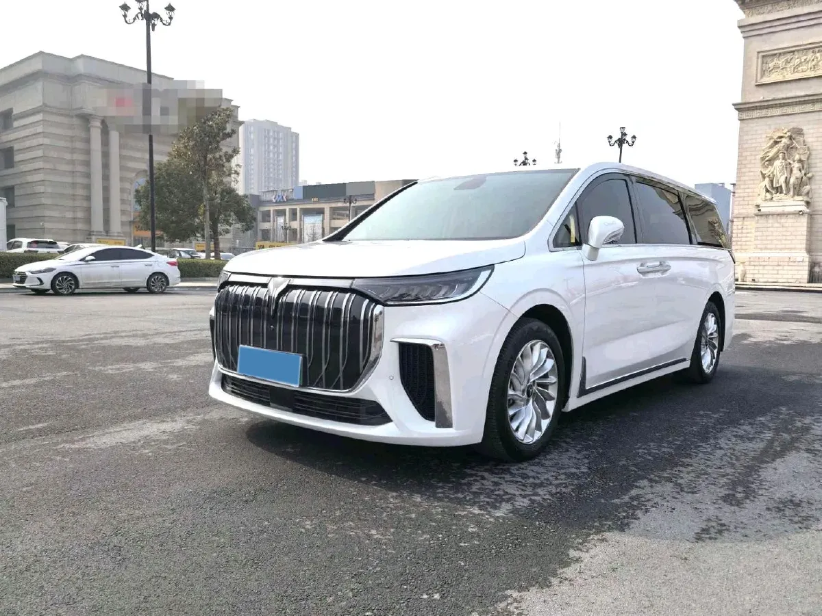 2022 Voyah Dream BEV 108.7KWH,autocango,china used car exporter,china ev exporter,chinese used car exporter,chinese used ev exporter