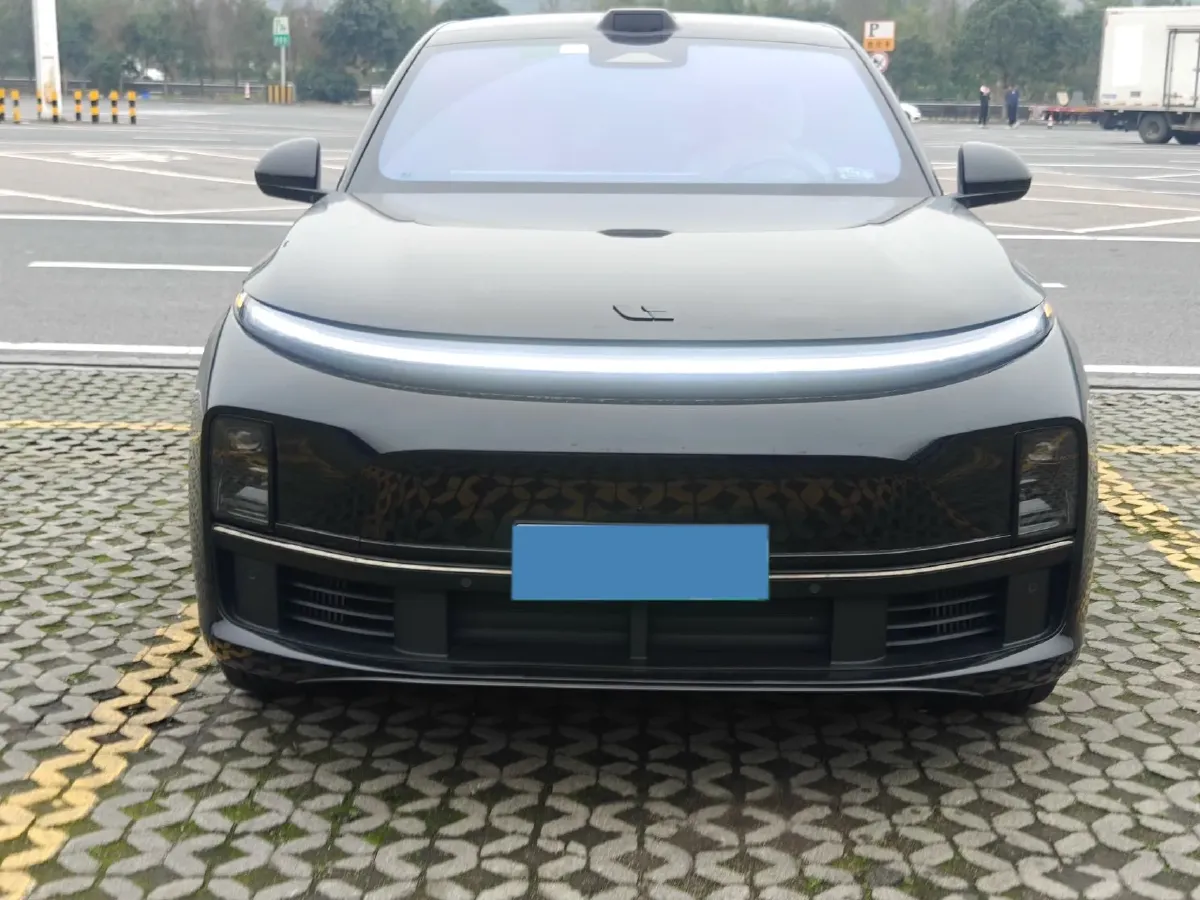2024 Li L8 Range Extended 154HP REEV 42.8KWH,autocango,china used car exporter,china ev exporter,chinese used car exporter,chinese used ev exporter