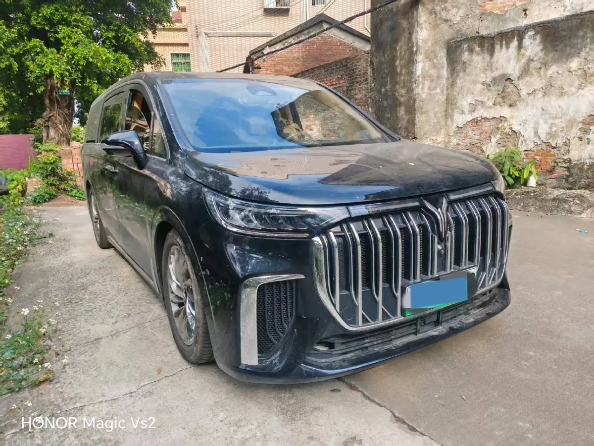 2024 Voyah Dream 1.5T 150HP L4 PHEV 43KWH,autocango,china used car exporter,china ev exporter,chinese used car exporter,chinese used ev exporter
