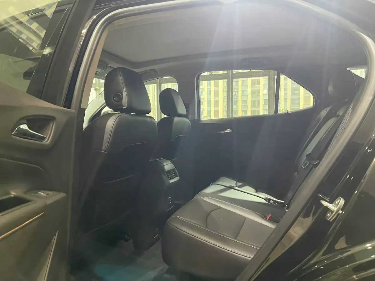 2018 Chevrolet Equinox 2.0T 260HP L4 9AT,autocango,china used car exporter,china ev exporter,chinese used car exporter,chinese used ev exporter