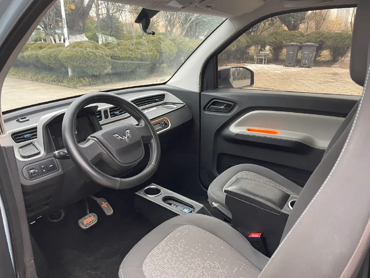 2020 WuLing HongGuang MINI EV BEV 9.3KWH,autocango,china used car exporter,china ev exporter,chinese used car exporter,chinese used ev exporter