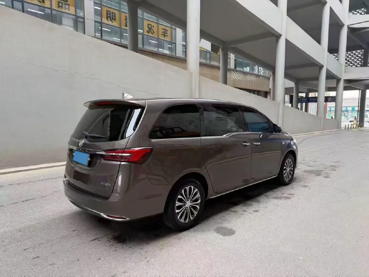 2022 Buick GL8 2.0T 237HP L4 9AT,autocango,china used car exporter,china ev exporter,chinese used car exporter,chinese used ev exporter