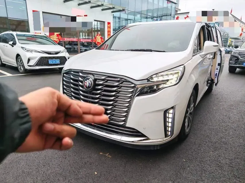 2023 Buick GL8 2.0T 237HP L4 9AT,autocango,china used car exporter,china ev exporter,chinese used car exporter,chinese used ev exporter