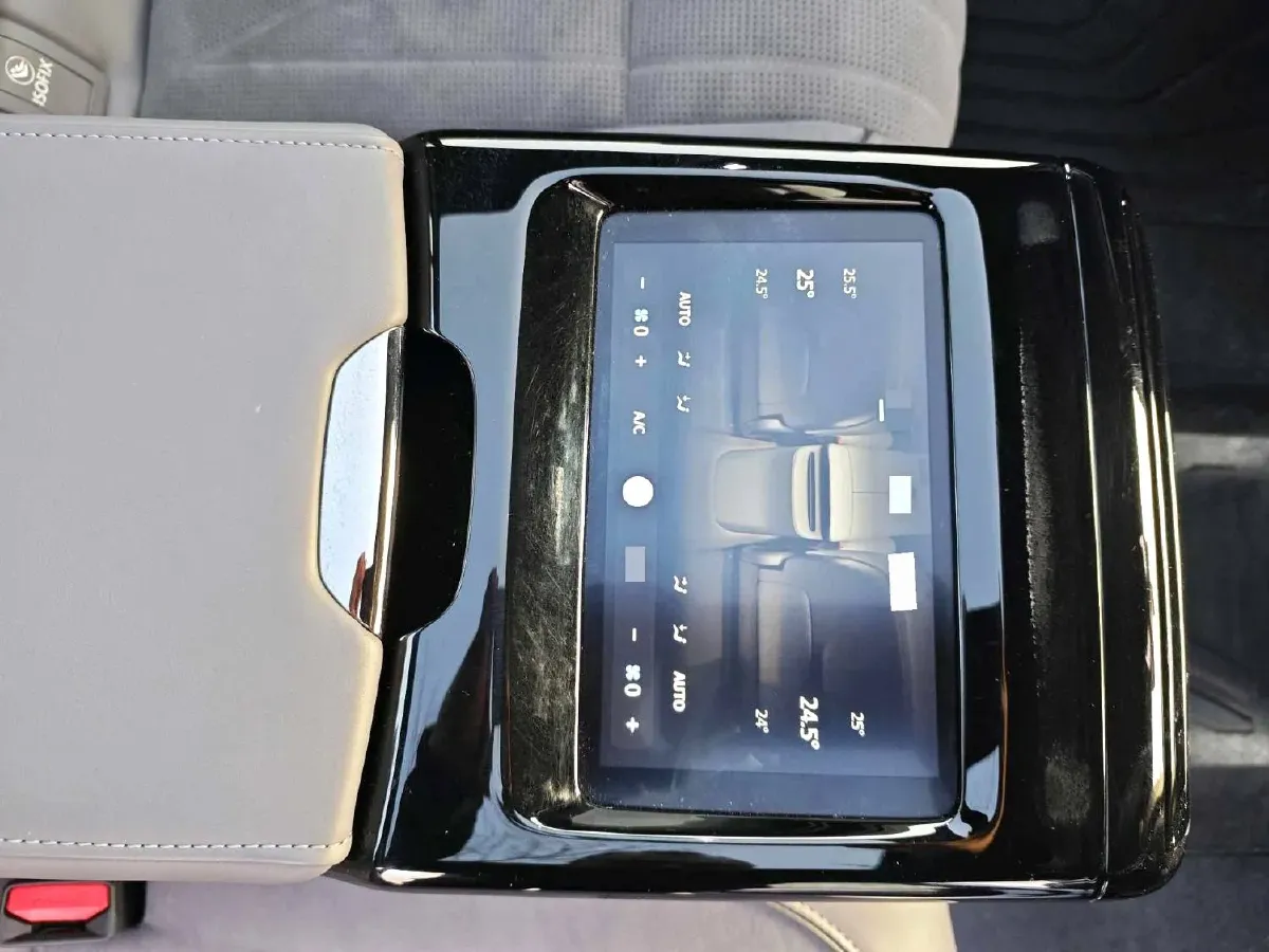 2023 Voyah ZhuiGuang BEV 82.11KWH,autocango,china used car exporter,china ev exporter,chinese used car exporter,chinese used ev exporter