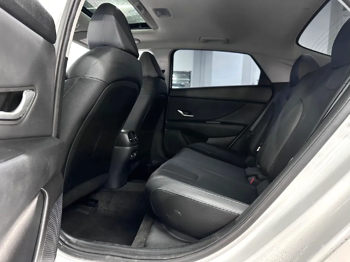 2023 Hyundai Elantra 1.5L 115HP L4 CVT,autocango,china used car exporter,china ev exporter,chinese used car exporter,chinese used ev exporter