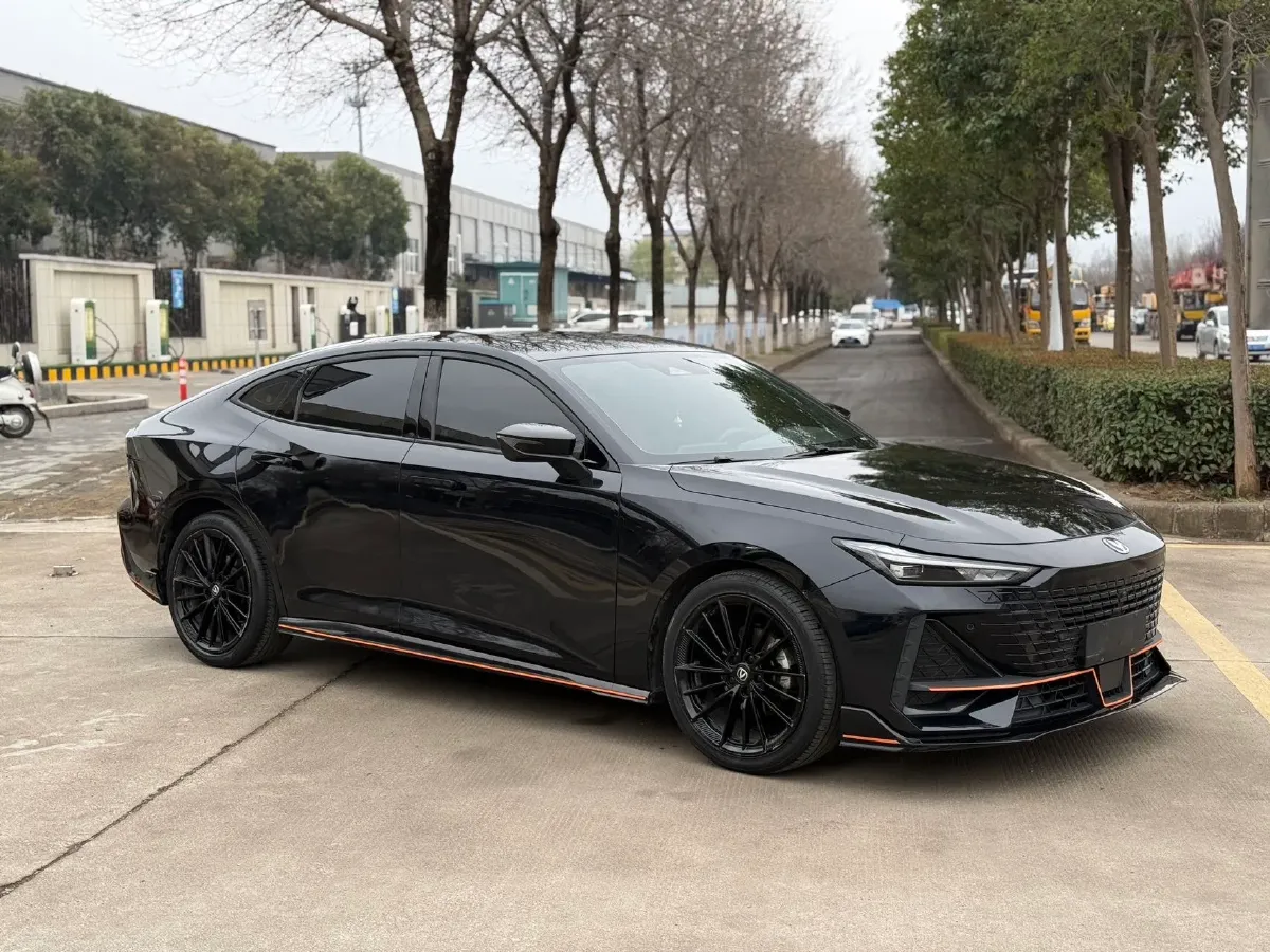 2023 ChangAn UNI-V 1.5T 188HP L4 7DCT,autocango,china used car exporter,china ev exporter,chinese used car exporter,chinese used ev exporter