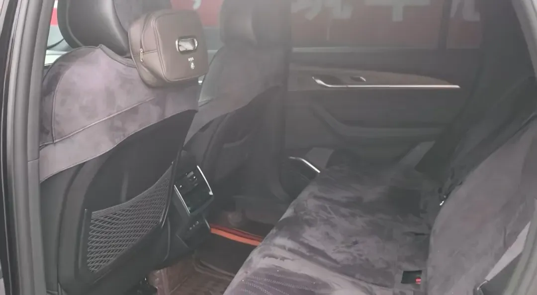 2025 Geely Monjaro 2.0T 238HP L4 8AT,autocango,china used car exporter,china ev exporter,chinese used car exporter,chinese used ev exporter