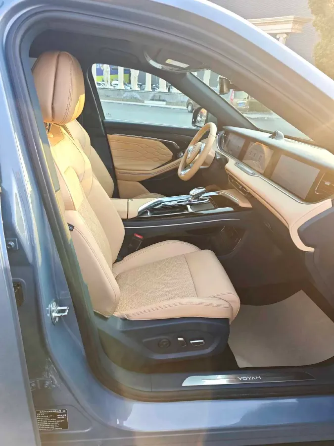 2022 Voyah FREE BEV 106KWH,autocango,china used car exporter,china ev exporter,chinese used car exporter,chinese used ev exporter