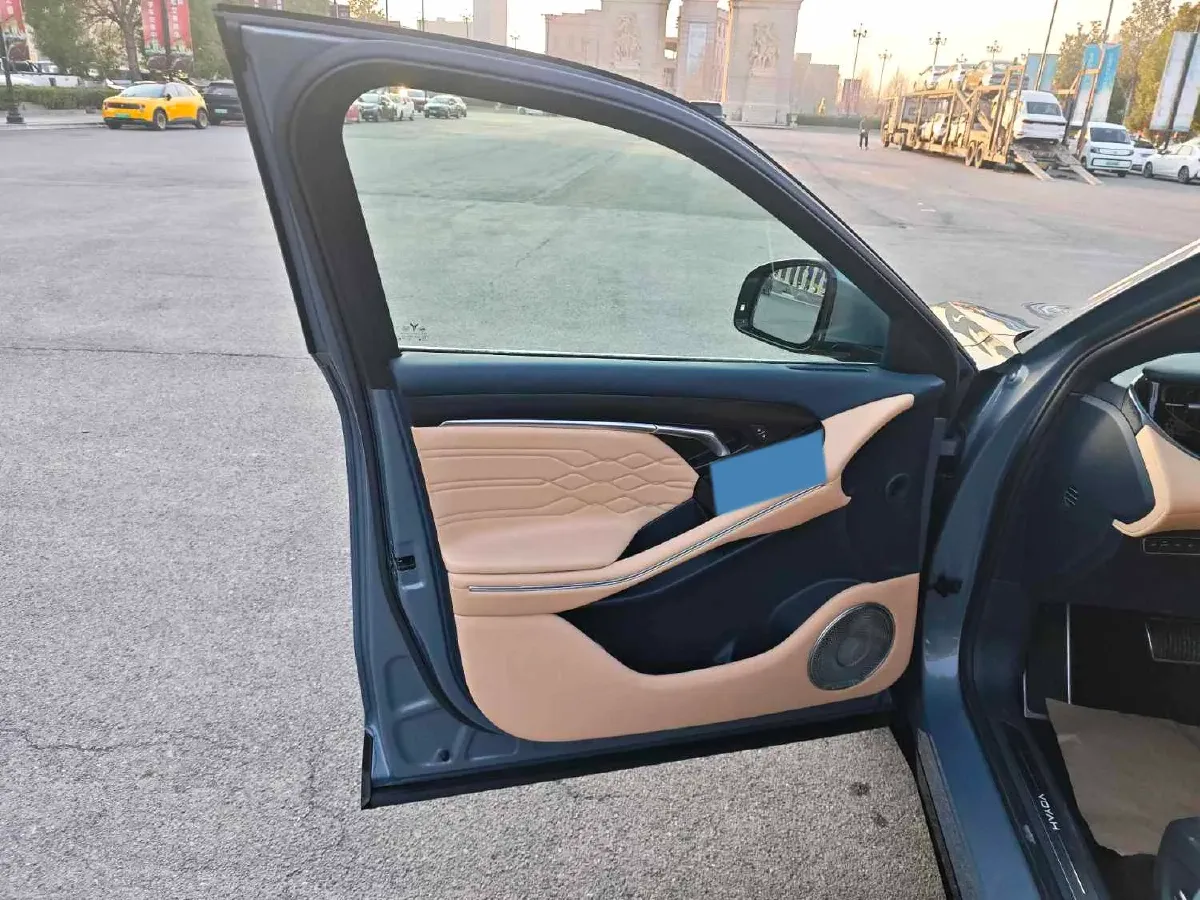 2022 Voyah FREE BEV 106KWH,autocango,china used car exporter,china ev exporter,chinese used car exporter,chinese used ev exporter