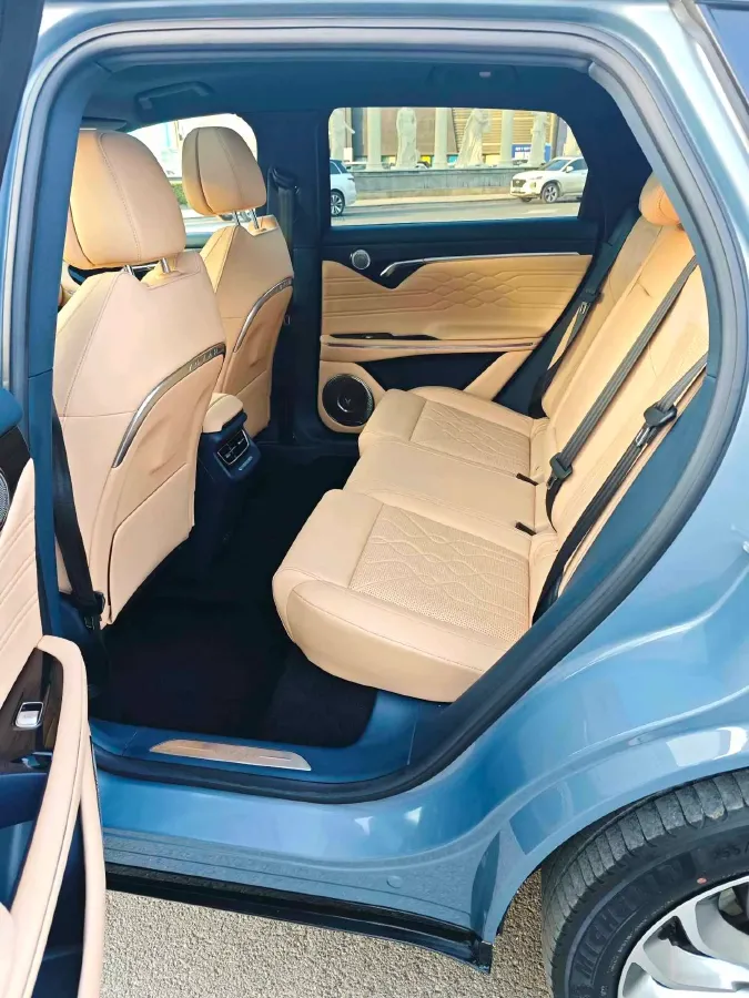 2022 Voyah FREE BEV 106KWH,autocango,china used car exporter,china ev exporter,chinese used car exporter,chinese used ev exporter