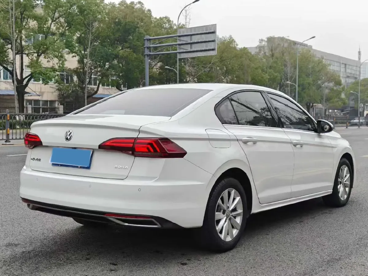 2019 Bestune T77 1.2T 143HP L4 7DCT,autocango,china used car exporter,china ev exporter,chinese used car exporter,chinese used ev exporter