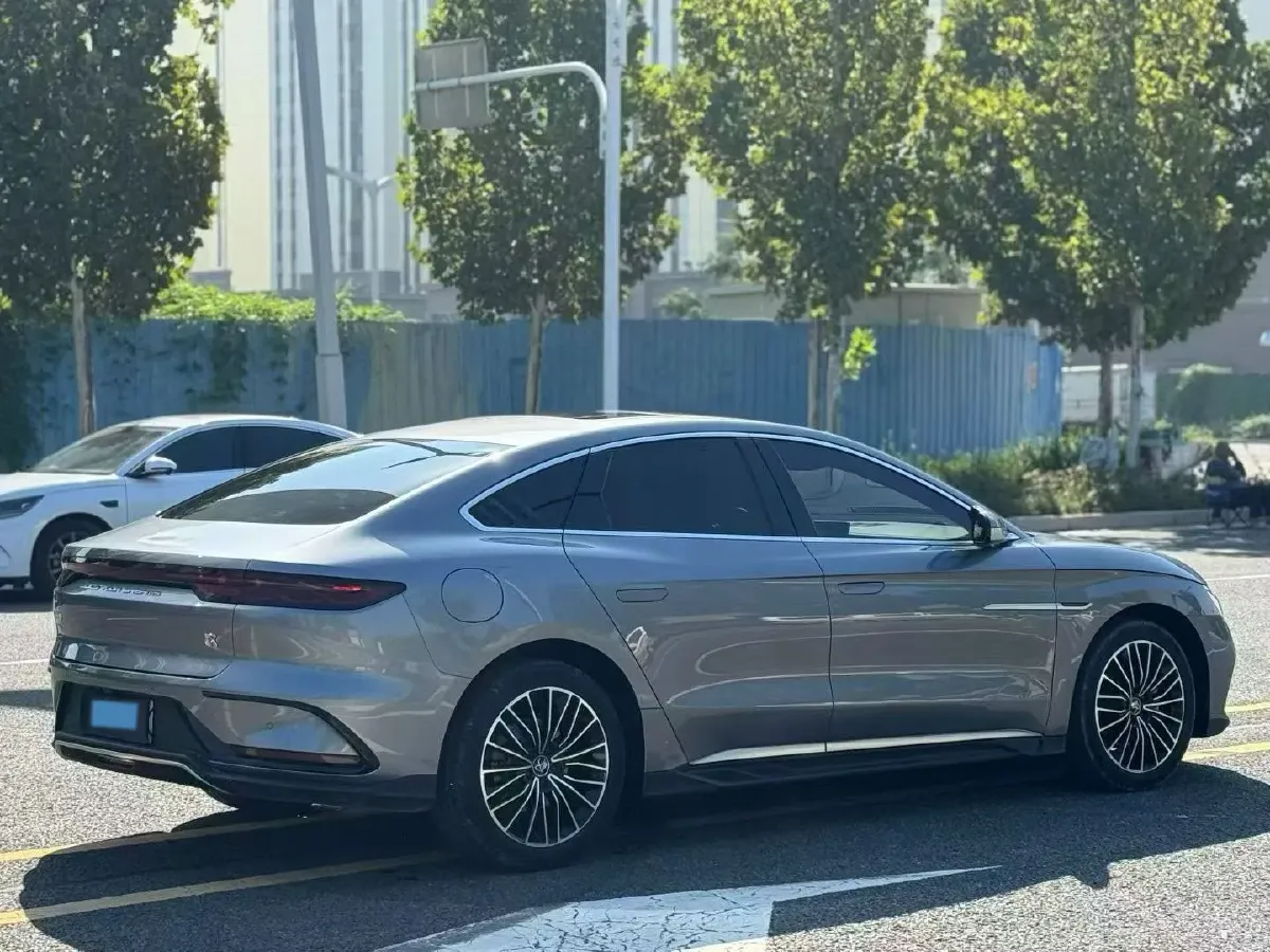 2022 Volkswagen Tiguan L 2.0T 186HP L4 7DCT,autocango,china used car exporter,china ev exporter,chinese used car exporter,chinese used ev exporter