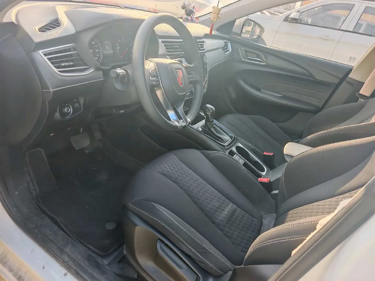 2019 Roewe i5 1.5L 120HP L4 CVT,autocango,china used car exporter,china ev exporter,chinese used car exporter,chinese used ev exporter