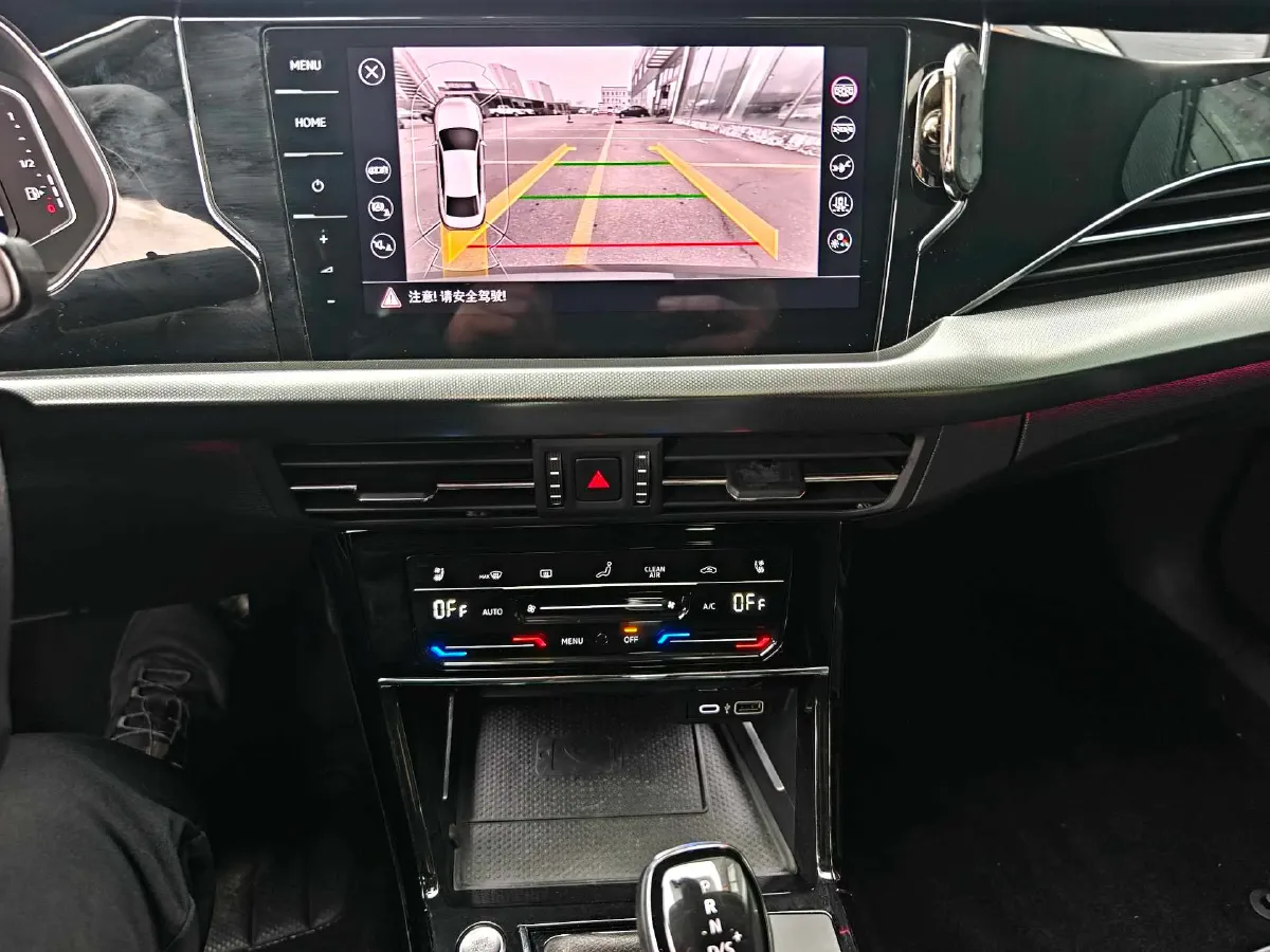 2022 Xpeng P7 BEV 60.2KWH,autocango,china used car exporter,china ev exporter,chinese used car exporter,chinese used ev exporter