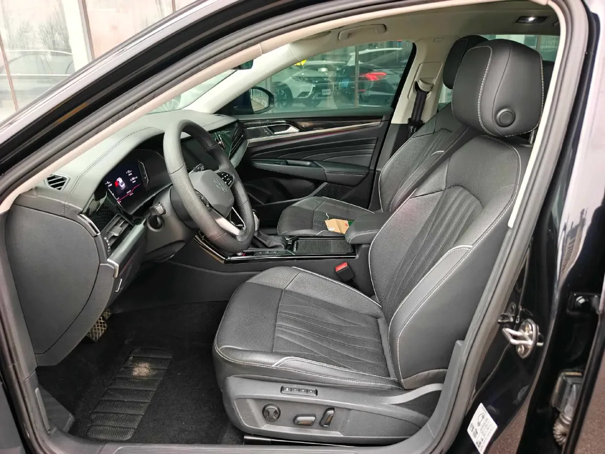 2022 Xpeng P7 BEV 60.2KWH,autocango,china used car exporter,china ev exporter,chinese used car exporter,chinese used ev exporter