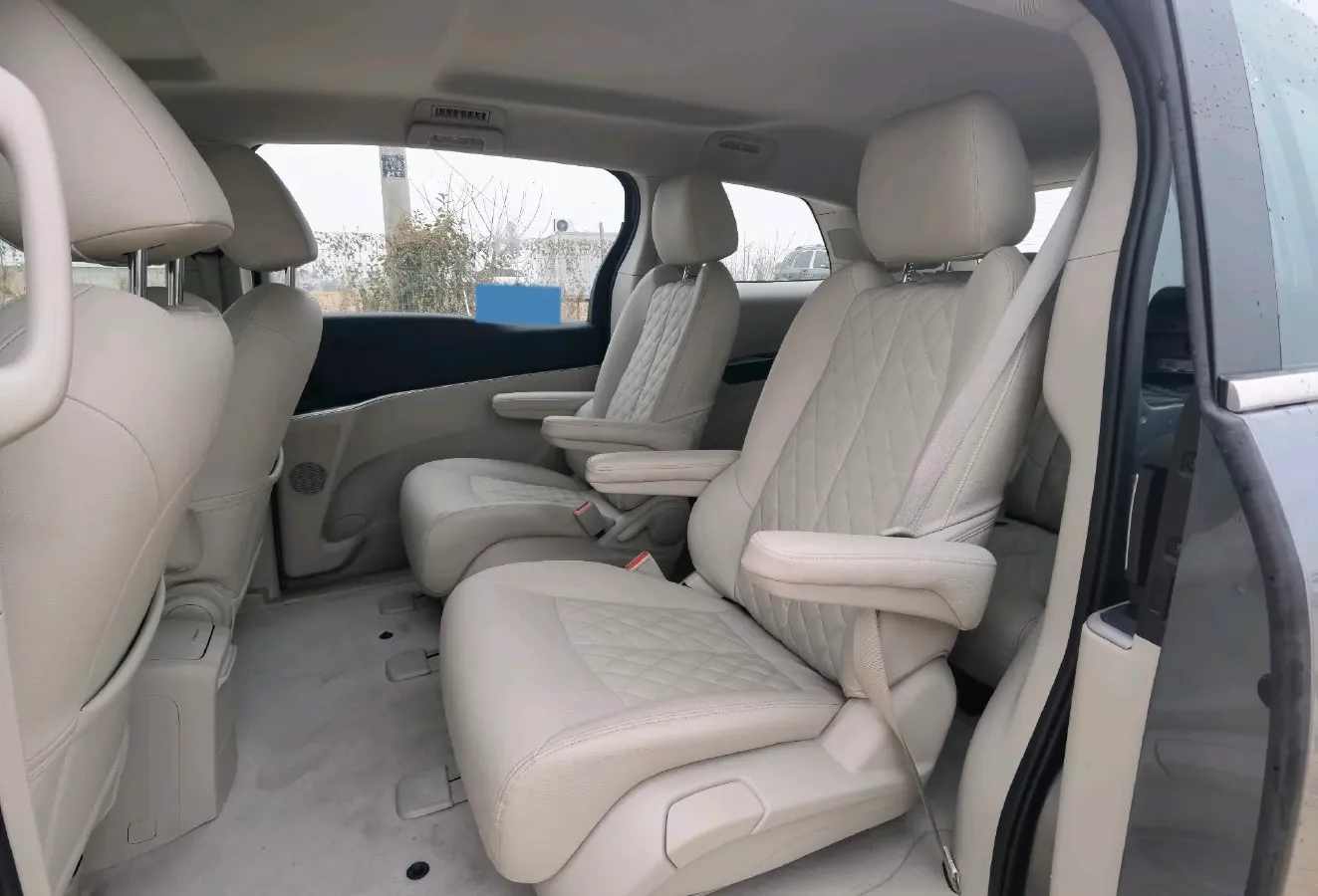 2022 Buick GL8 2.0T 237HP L4 9AT,autocango,china used car exporter,china ev exporter,chinese used car exporter,chinese used ev exporter