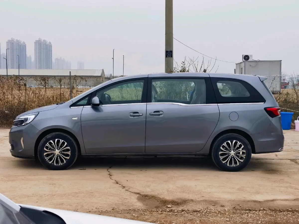 2022 Buick GL8 2.0T 237HP L4 9AT,autocango,china used car exporter,china ev exporter,chinese used car exporter,chinese used ev exporter