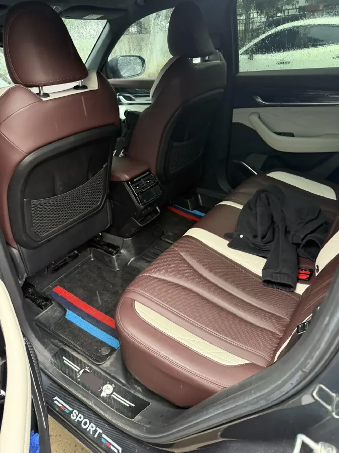 2021 Geely Monjaro 2.0T 218HP L4 7DCT,autocango,china used car exporter,china ev exporter,chinese used car exporter,chinese used ev exporter