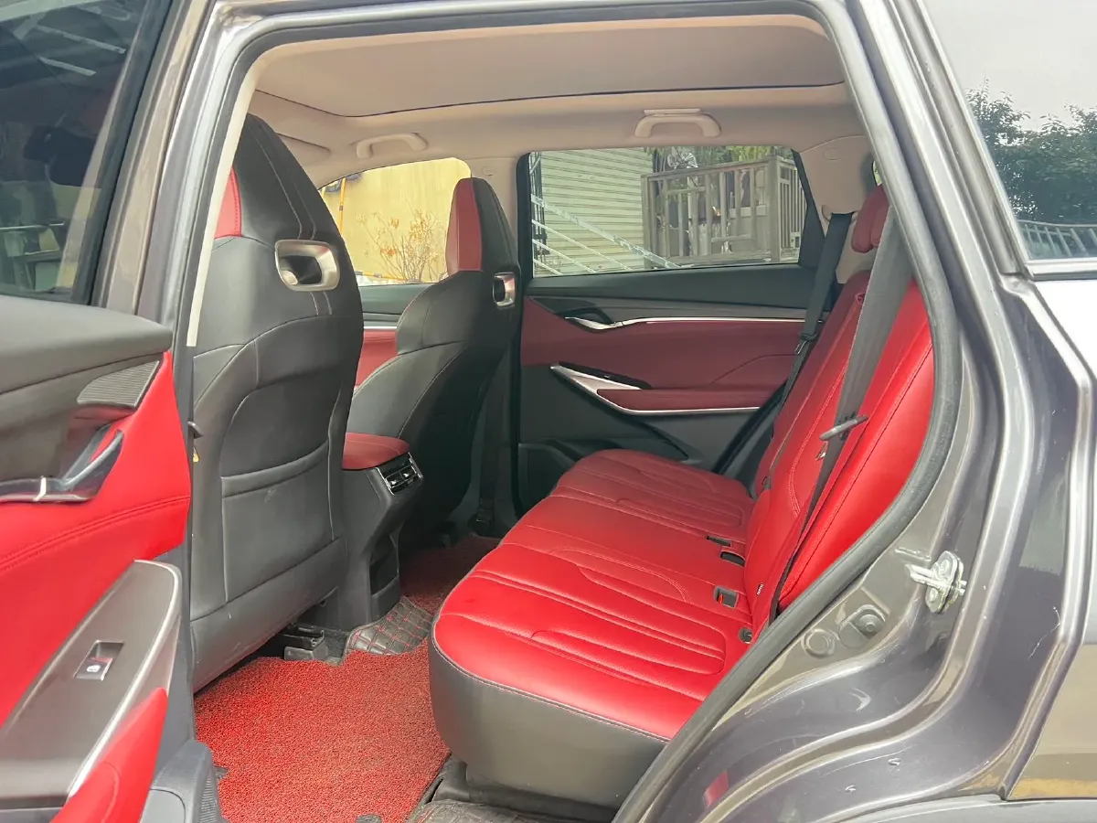 2021 ChangAn CS75 Plus 2.0T 233HP L4 8AT,autocango,china used car exporter,china ev exporter,chinese used car exporter,chinese used ev exporter