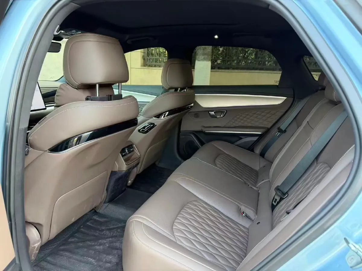 2023 BYD Han BEV 72KWH,autocango,china used car exporter,china ev exporter,chinese used car exporter,chinese used ev exporter