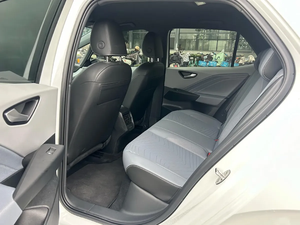 2025 Volkswagen ID.3 BEV 53.6KWH,autocango,china used car exporter,china ev exporter,chinese used car exporter,chinese used ev exporter