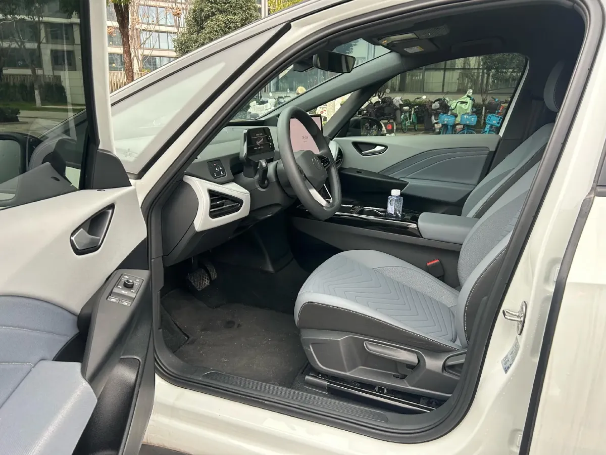 2025 Volkswagen ID.3 BEV 53.6KWH,autocango,china used car exporter,china ev exporter,chinese used car exporter,chinese used ev exporter