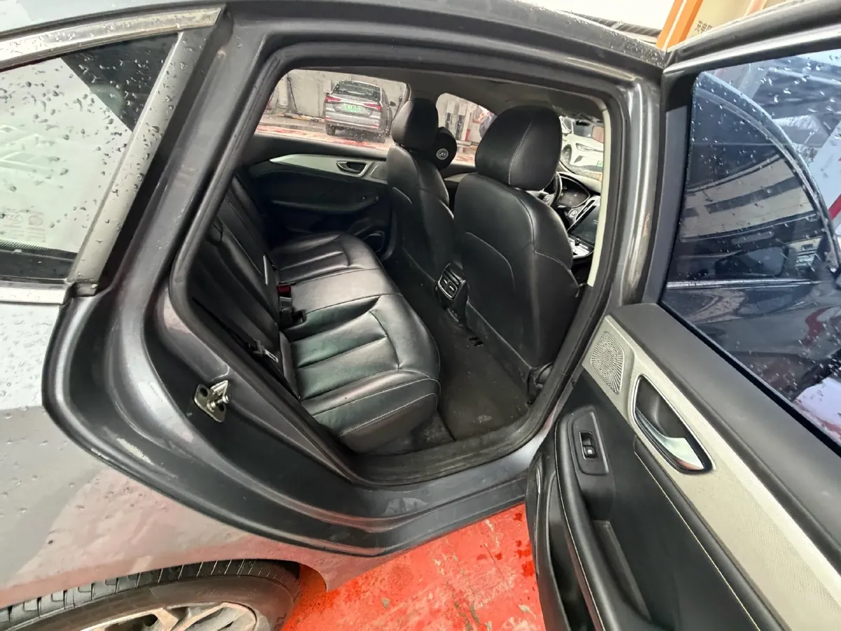 2022 Roewe RX5 eMAX 1.5T 169HP L4 AMT PHEV 16.6KWH,autocango,china used car exporter,china ev exporter,chinese used car exporter,chinese used ev exporter